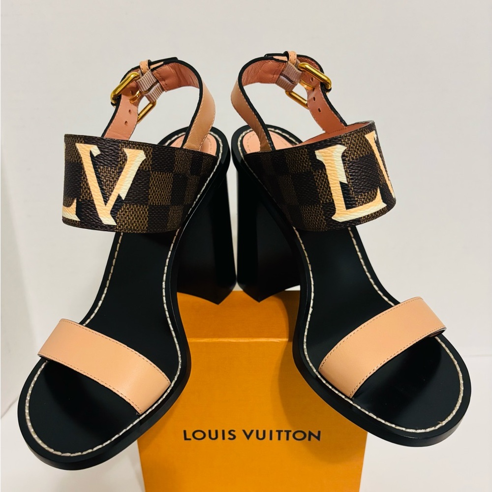Louis Vuitton Women's Black and Tan Sandals